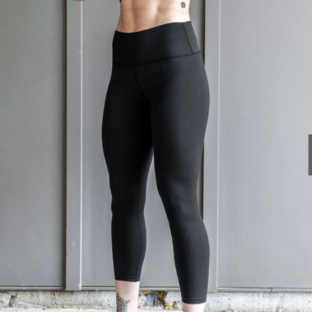High-Waist Black Performance Leggings